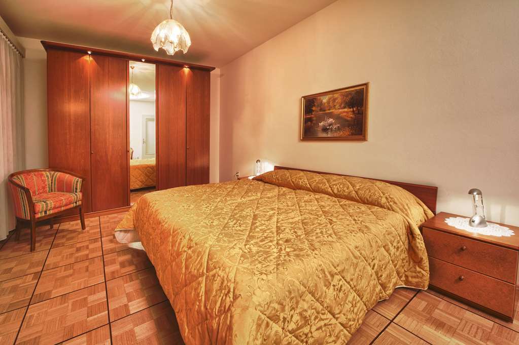 ホテル Residenze Dell'Angelo ロカルノ 部屋 写真